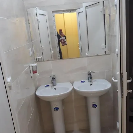 Хостел Ас Рахів *